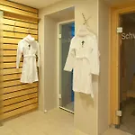 Alpenland Hotel 4*