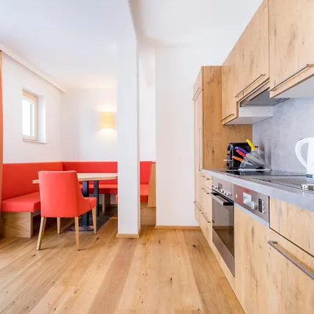 阿尔盆兰德酒店 上陶恩