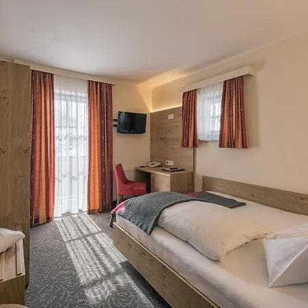 Alpenland Hotel