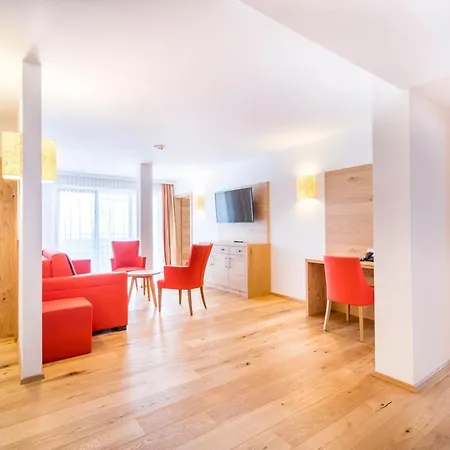 阿尔盆兰德酒店 酒店 4*